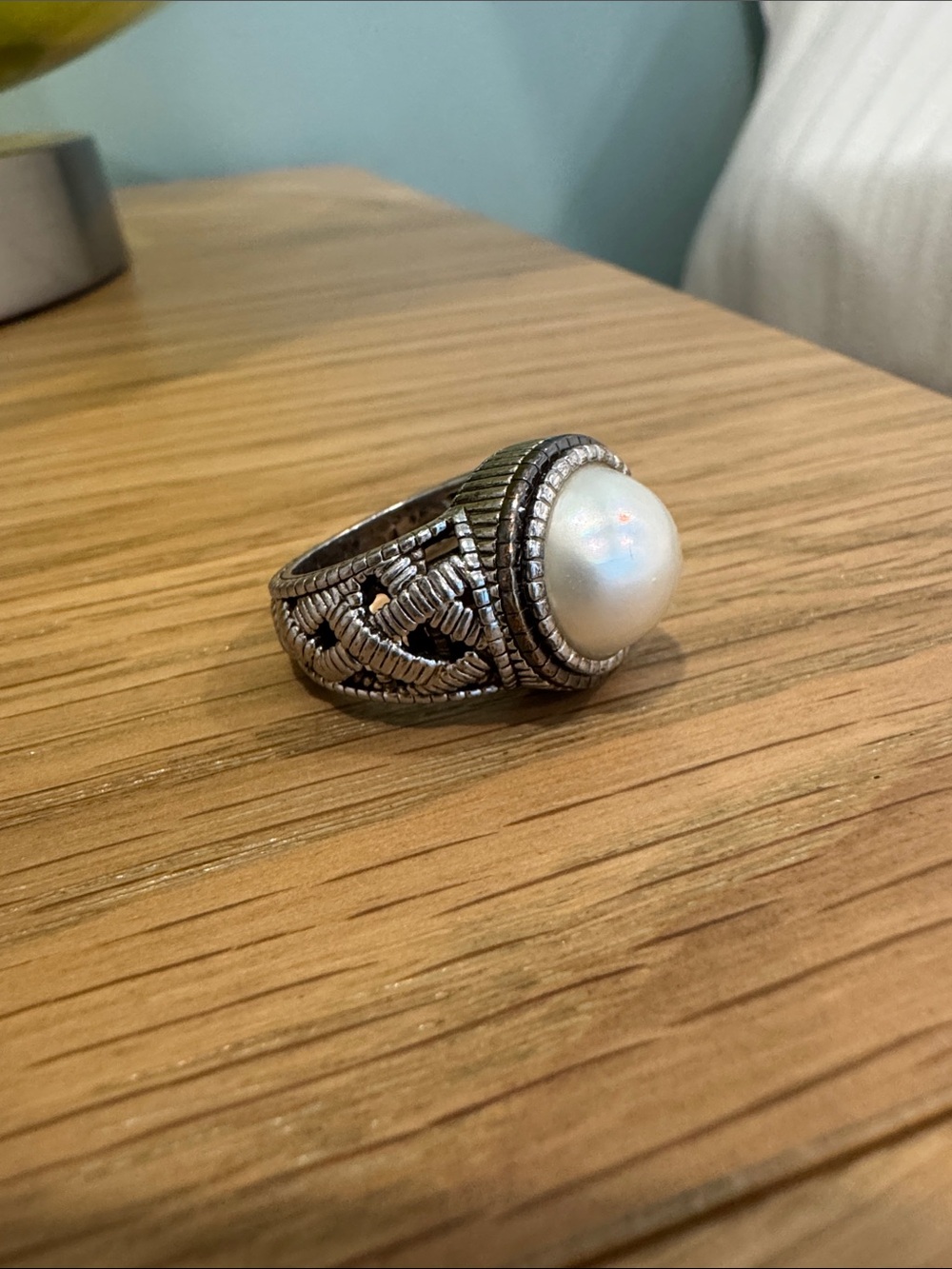 Judith Ripka Silver Ring with White Pearl Dome - Picture 2 of 3